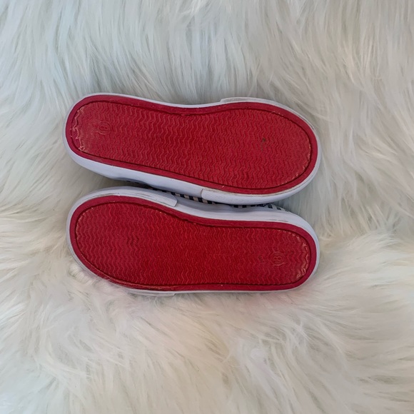 Toddler Pin Stripe Slip On's! - Picture 4 of 4